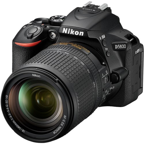 尼康（Nikon）D5600入门级数码相机 单反相机套机/18-55/18-140VR防抖套机